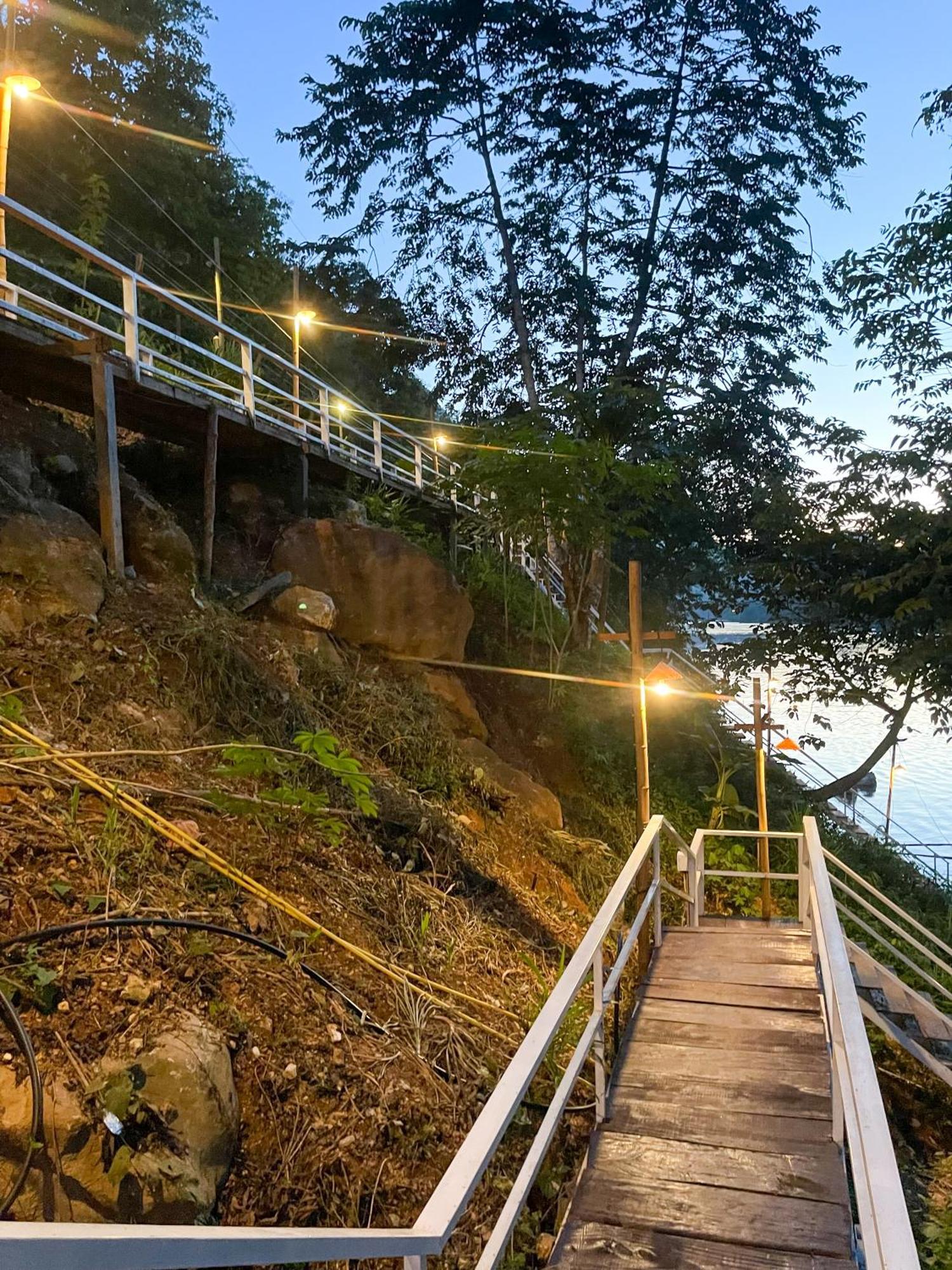 Nongkhiaw The Float House Ξενοδοχείο Εξωτερικό φωτογραφία