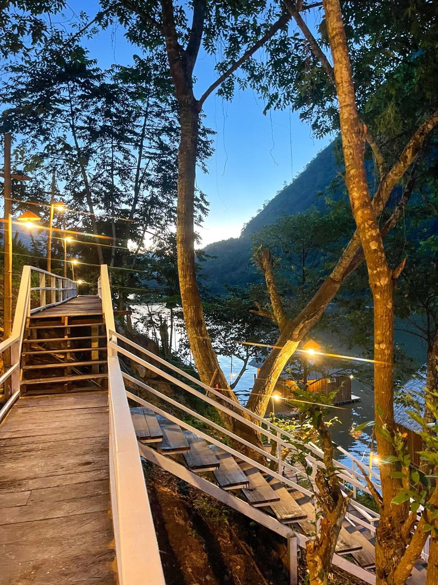 Nongkhiaw The Float House Ξενοδοχείο Εξωτερικό φωτογραφία