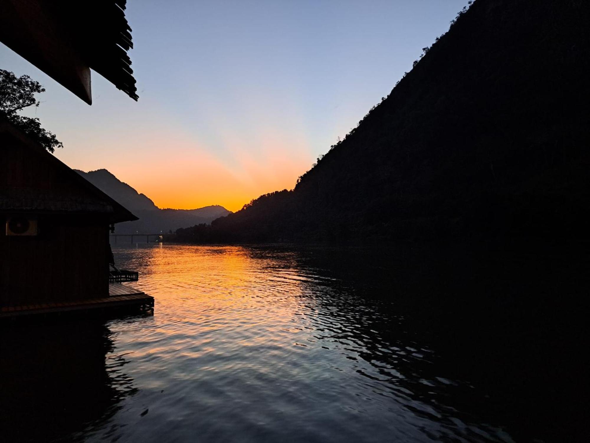 Nongkhiaw The Float House Ξενοδοχείο Εξωτερικό φωτογραφία